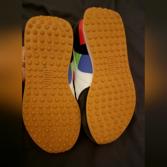 Puma - Picture 4 of 4